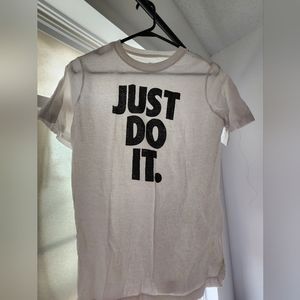 Junior Nike tee